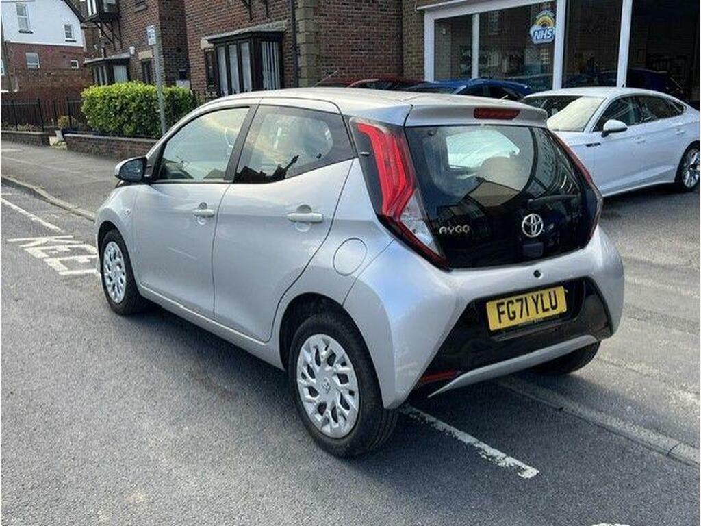 Toyota Aygo Aygo Green #8