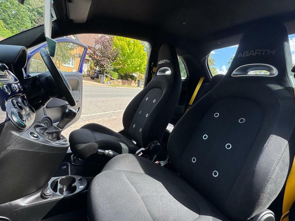 Abarth 595 Abarth 595 1.4 595 Competizione Yellow #25