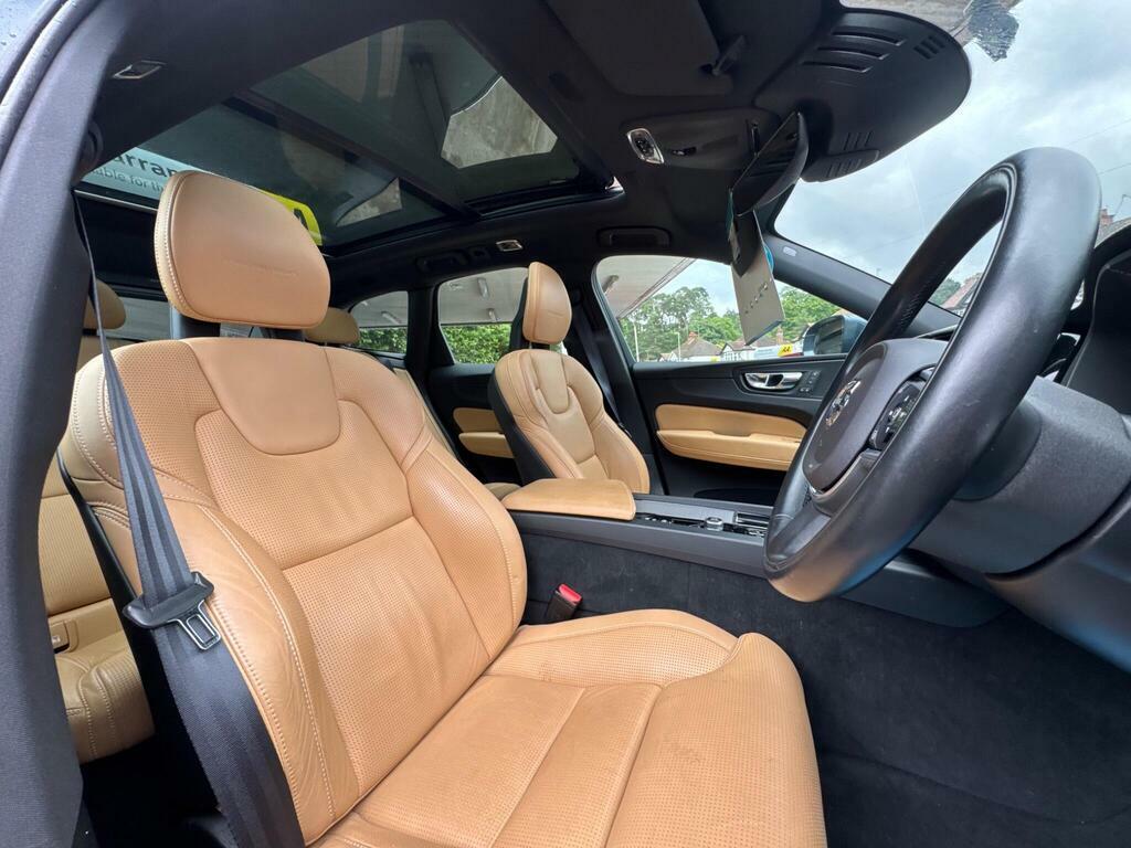 Volvo XC60 D4 R-design Pro My18.5 White #25