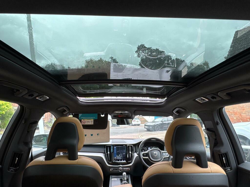 Volvo XC60 D4 R-design Pro My18.5 White #40