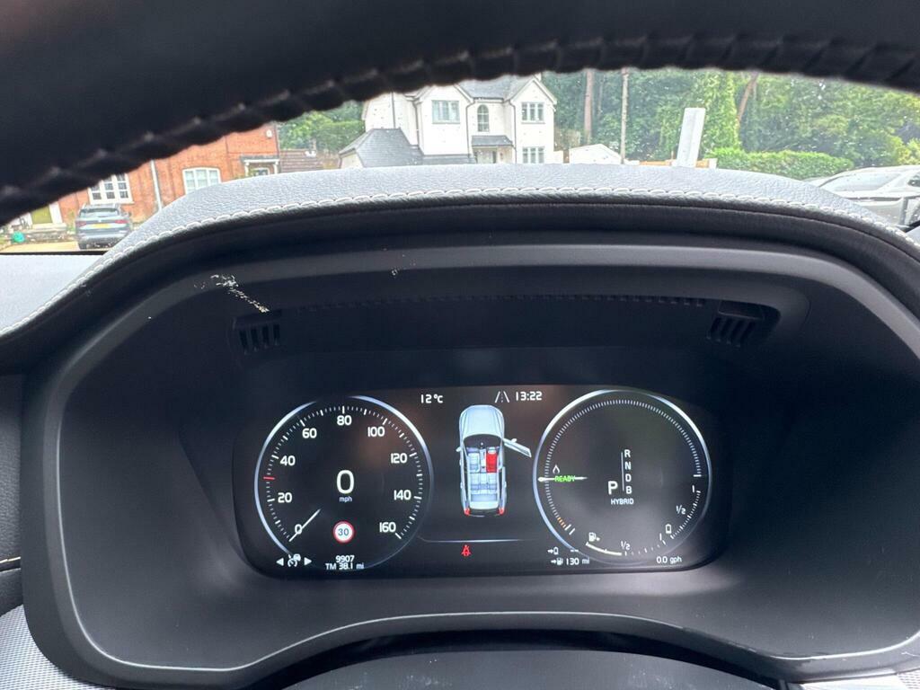 Volvo XC60 D4 R-design Pro My18.5 White #29