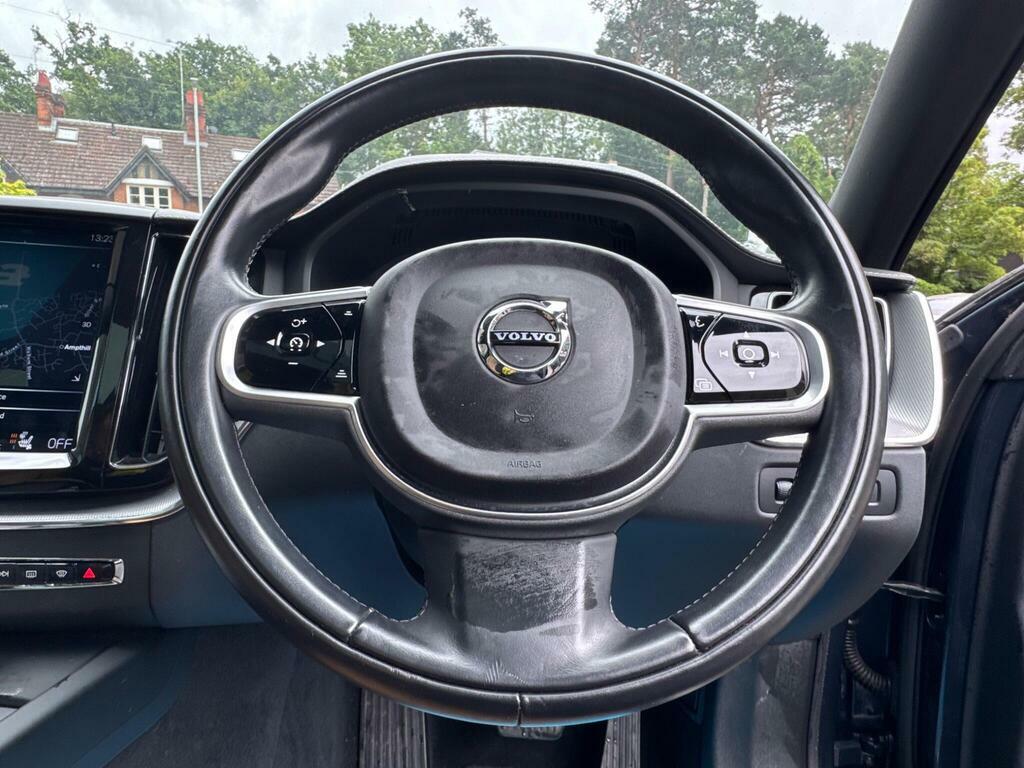 Volvo XC60 D4 R-design Pro My18.5 White #31