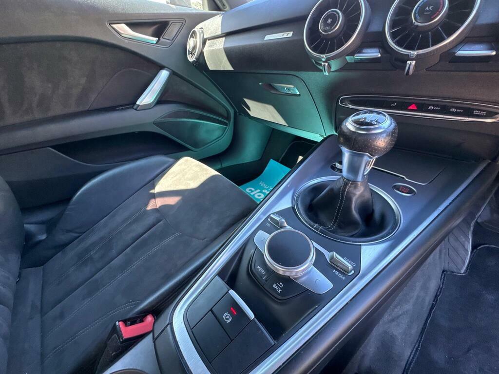 Audi TT 2.0T Fsi S Line Black #28