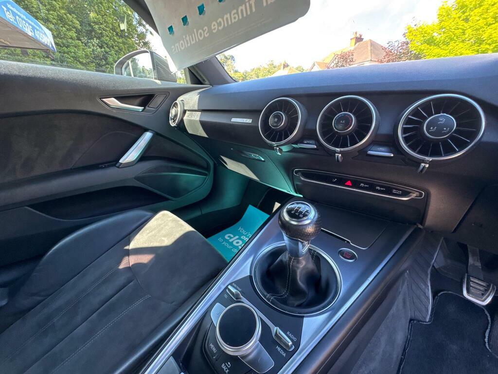 Audi TT 2.0T Fsi S Line Black #29