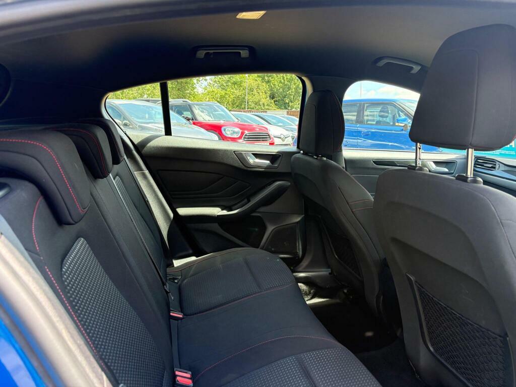 Ford Focus 1.0 E B 125 St-line Privacy Glass FG69MBF Silver #27