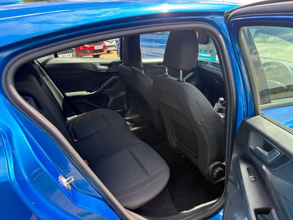 Ford Focus 1.0 E B 125 St-line Privacy Glass FG69MBF Silver #29
