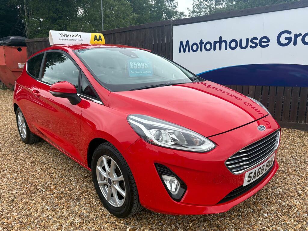 Ford Fiesta 1.1 Ti-vct Zetec Euro 6 S S Red