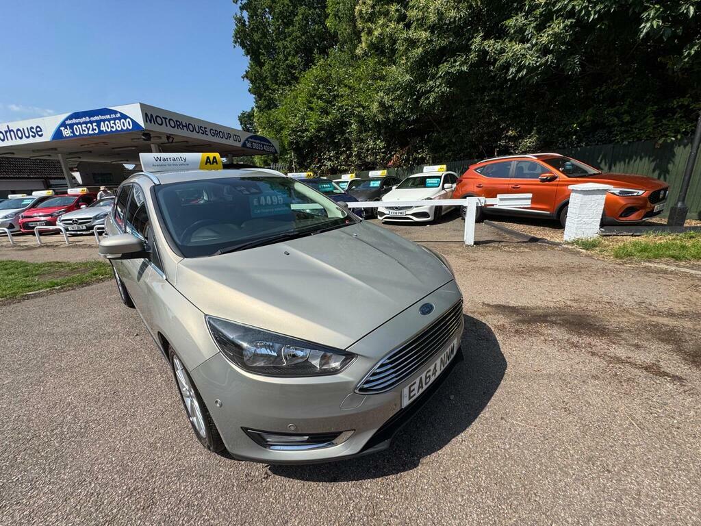 Ford Focus Ecoboost Titanium Navigator Estate White #13