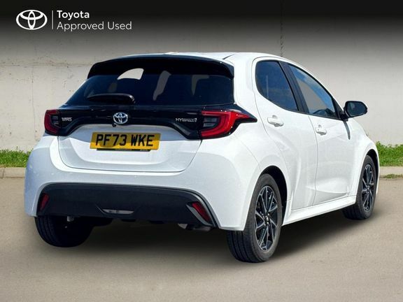 Toyota Yaris Design White #2