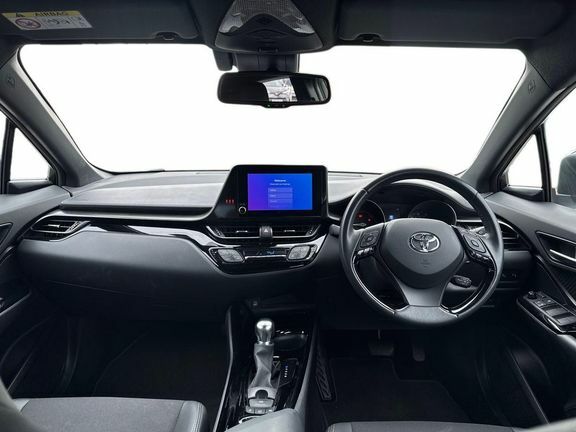 Toyota C-Hr Design 1.8 RE22TFX White #6