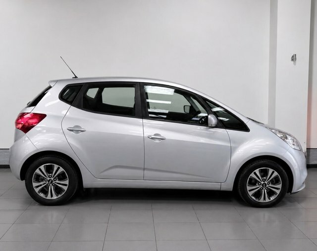 Kia Venga 1.4 Crdi 2 Mpv Euro 6 89 Bhp Silver #3