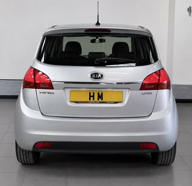 Kia Venga 1.4 Crdi 2 Mpv Euro 6 89 Bhp Silver #6