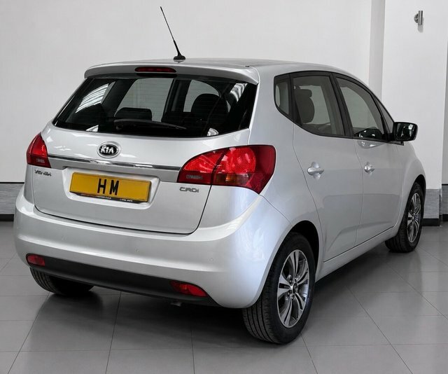 Kia Venga 1.4 Crdi 2 Mpv Euro 6 89 Bhp Silver #2