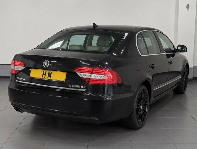 Skoda Superb 1.8 Tsi Elegance Hatchback Dsg Euro 5 Black #2