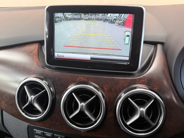 Mercedes-Benz 300H Mhev Amg Line Premium Plus G-tronic 4Matic Black #11