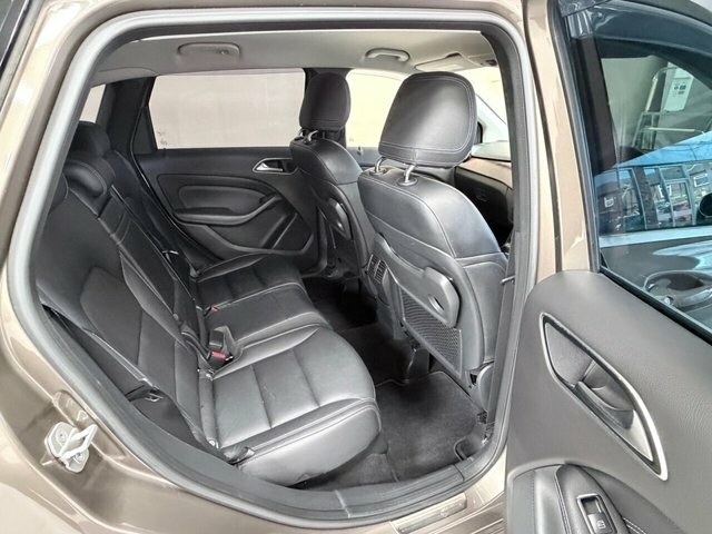 Mercedes-Benz 300H Mhev Amg Line Premium Plus G-tronic 4Matic Black #23