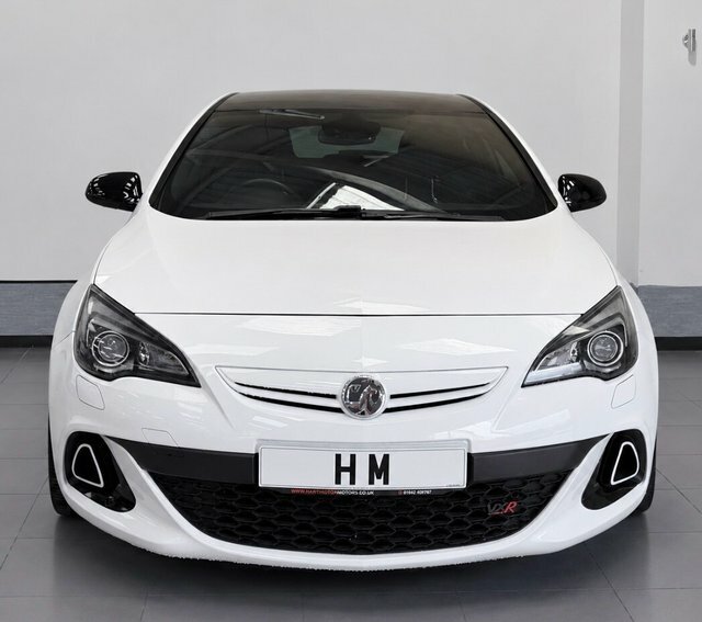 Vauxhall Astra GTC 2.0T Vxr Coupe Euro 5 S S 280 White #5