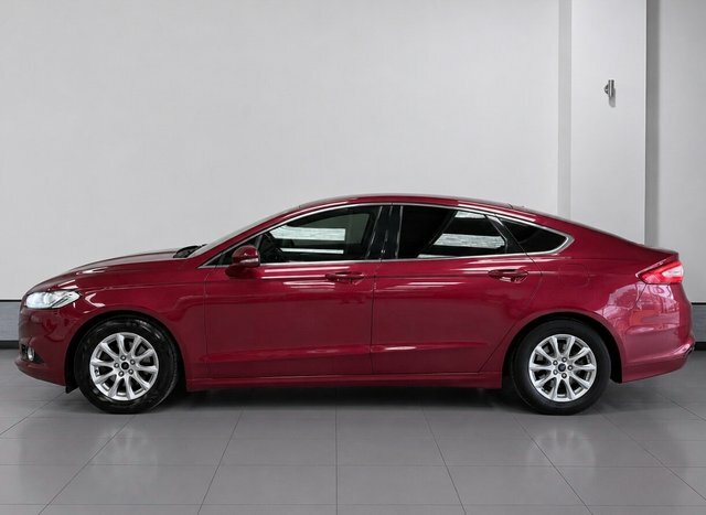 Ford Mondeo 2.0 Tdci Titanium Hatchback Euro Red #4