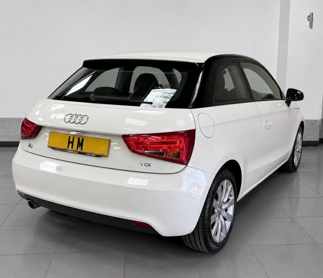 Audi A1 1.6 Tdi Sport Hatchback Euro 5 White #2