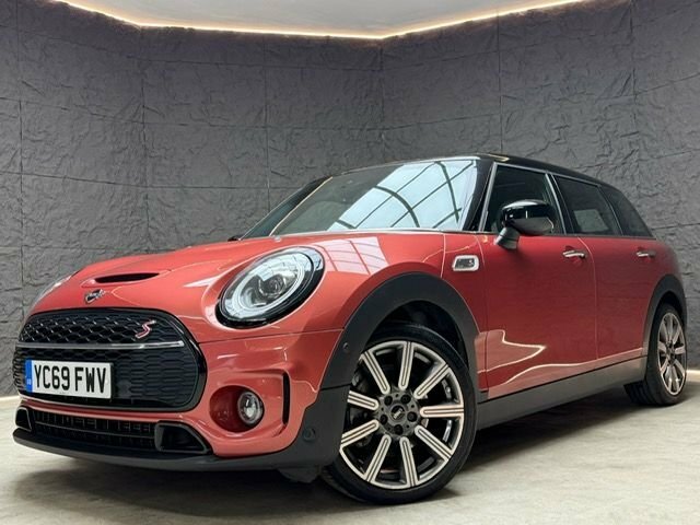 Mini Clubman Estate YC69FWV Red #4