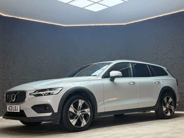 Volvo V60 Cross Country Estate Gold #6