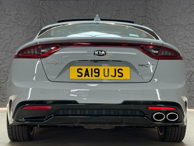 Kia Stinger 3.3 T-gdi Gt S Black #16