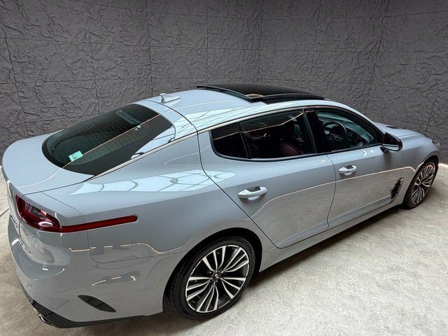Kia Stinger 3.3 T-gdi Gt S Black #13