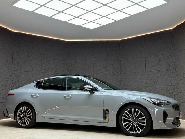 Kia Stinger 3.3 T-gdi Gt S Black #10