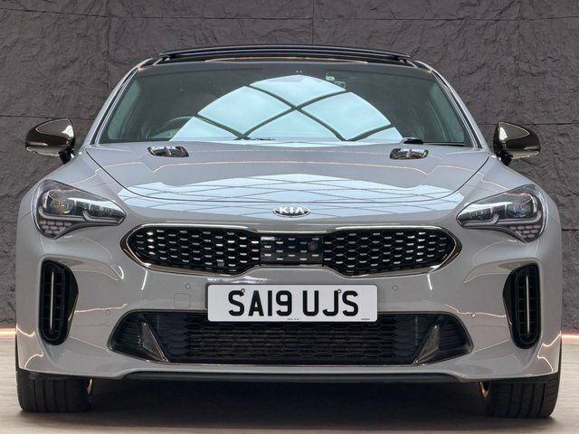 Kia Stinger 3.3 T-gdi Gt S Black #9