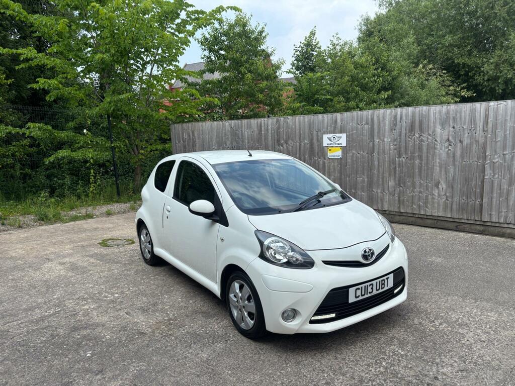 Toyota Aygo Fire White