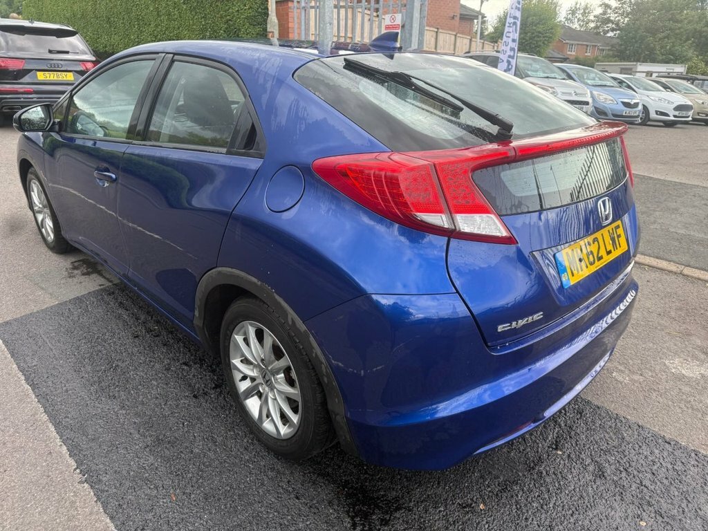Honda Civic 1.8L Se Blue #4