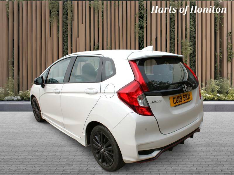 Honda Jazz 1.5 I-vtec Sport Navi White #4