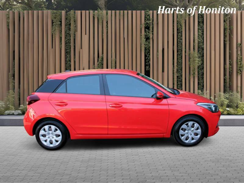Hyundai I20 1.2 S Connect Mpi Red #5