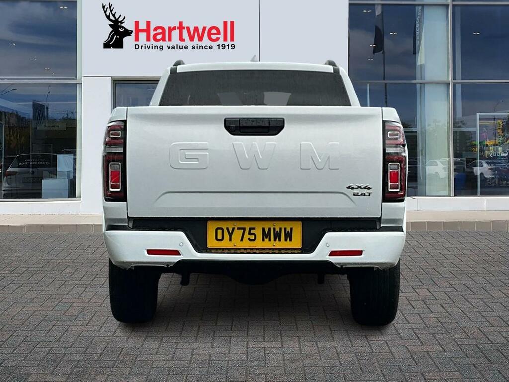 Great Wall POER300 2.4D Ultra Pickup Double Cab 4Wd E OY75MWW White #4
