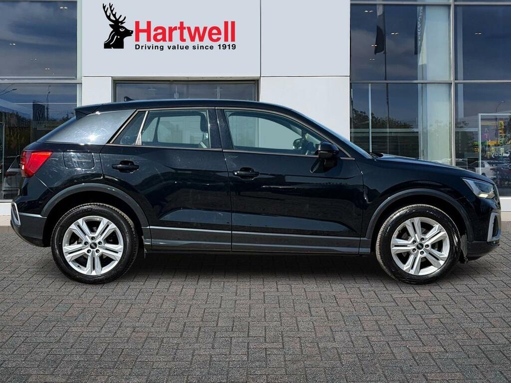 Audi Q2 1.5 Tfsi Cod 35 Sport Suv S Tronic Euro LX21UKV Black #2