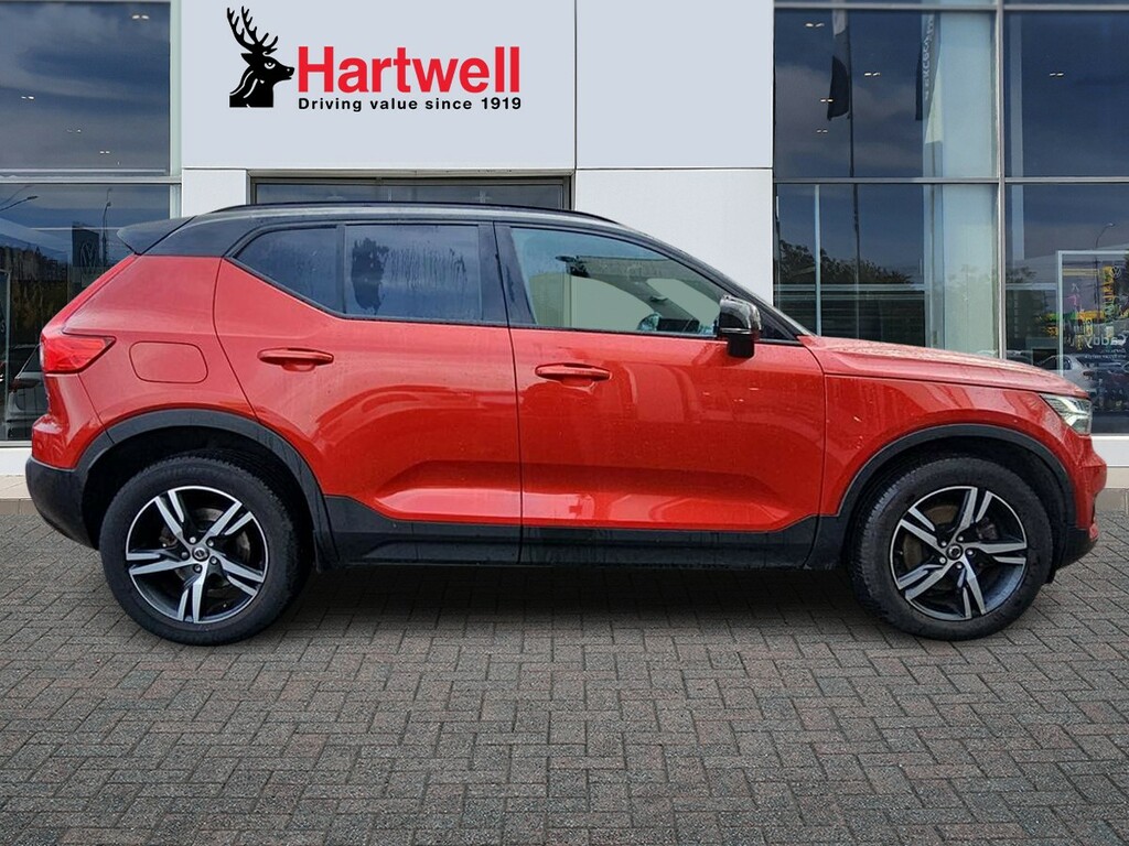 Volvo XC40 2.0 B4 Mhev R-design Suv Hybrid Eu Red #2