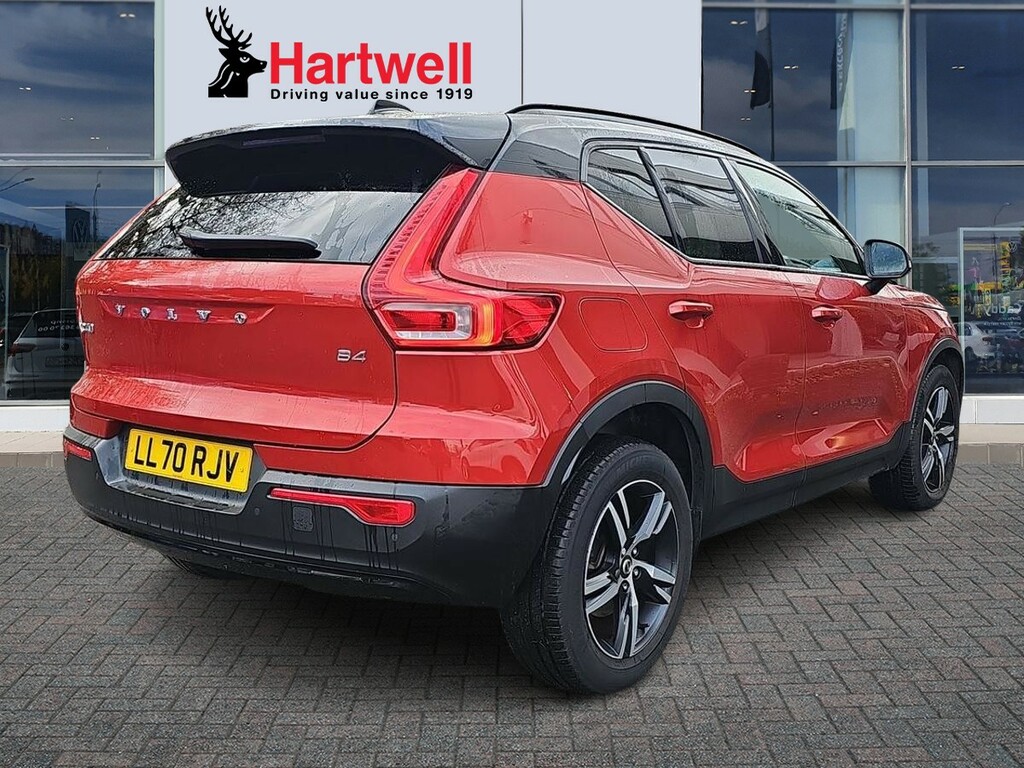 Volvo XC40 2.0 B4 Mhev R-design Suv Hybrid Eu Red #3