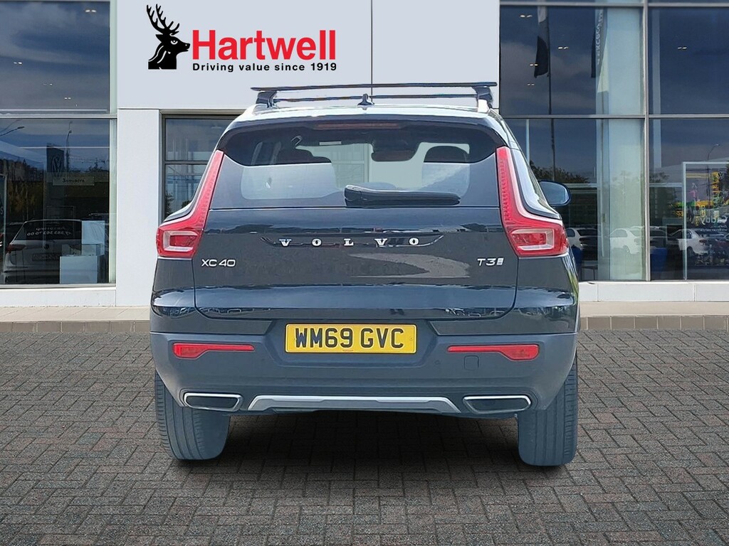 Volvo XC40 1.5 T3 Inscription Suv Euro 6 Ss WM69GVC Black #4