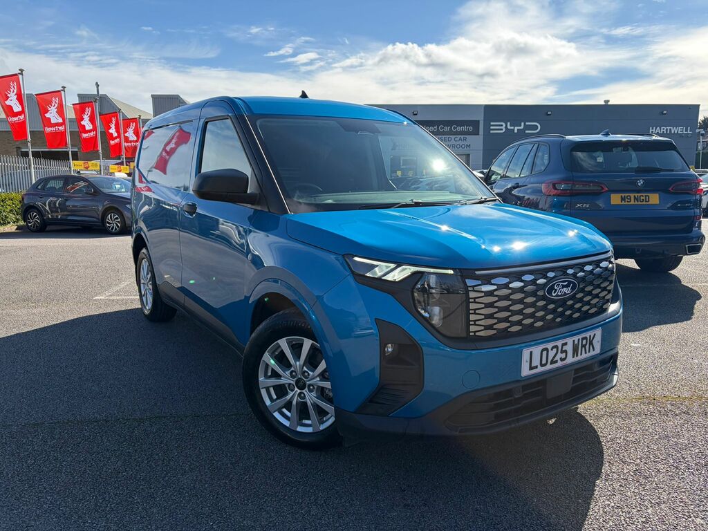 Ford Transit Courier 43Kwh Trend Panel Van Swb 136 P Blue