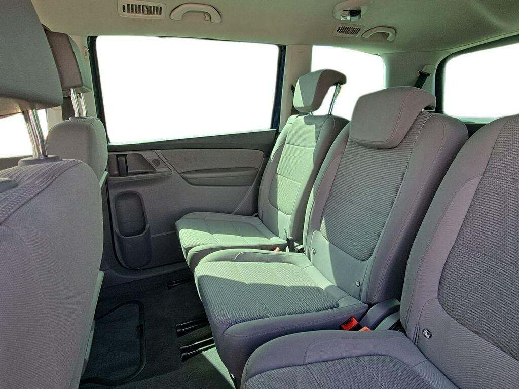 Volkswagen Sharan Mpv White #17