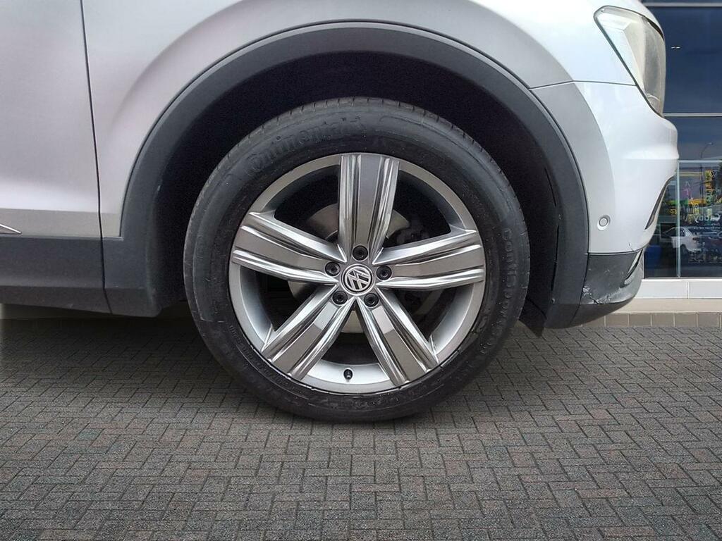 Volkswagen Tiguan R-line Tech Tdi White #9