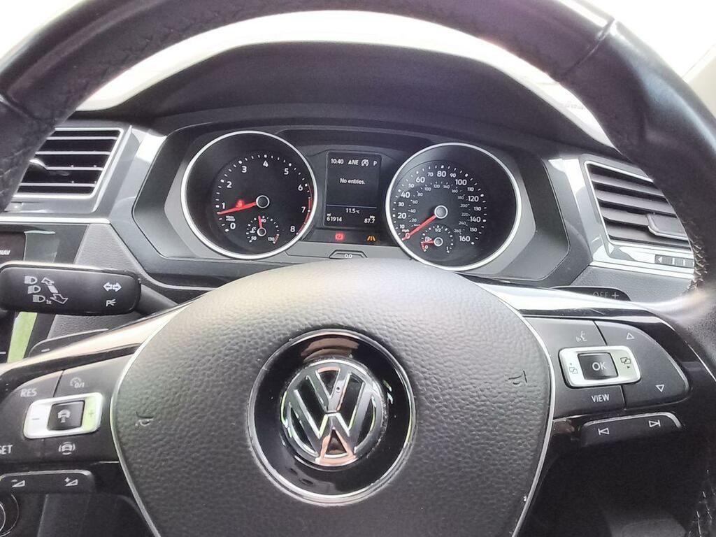 Volkswagen Tiguan R-line Tech Tdi White #13