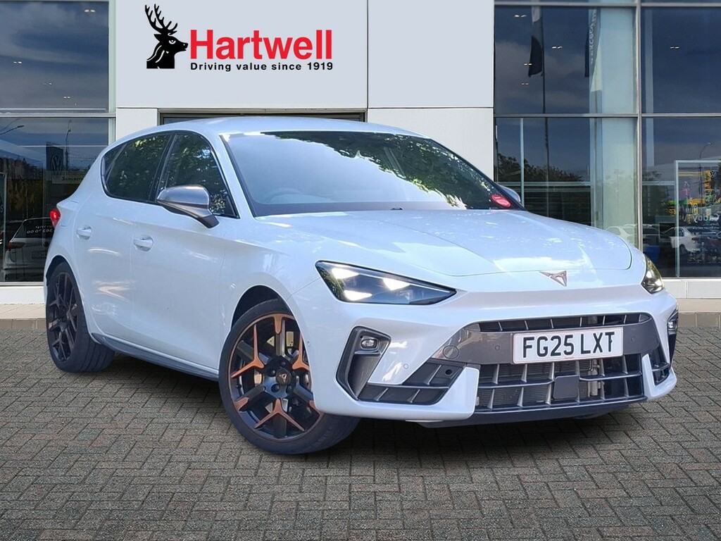 Cupra Leon 1.5 Ehybrid 25.8Kwh Vz3 Hatchback Plug- White