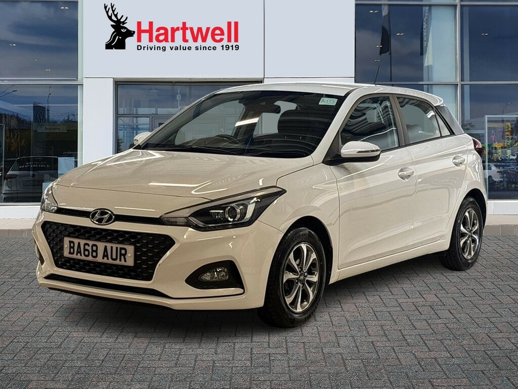 Hyundai I20 Se Launch Edition Red #7