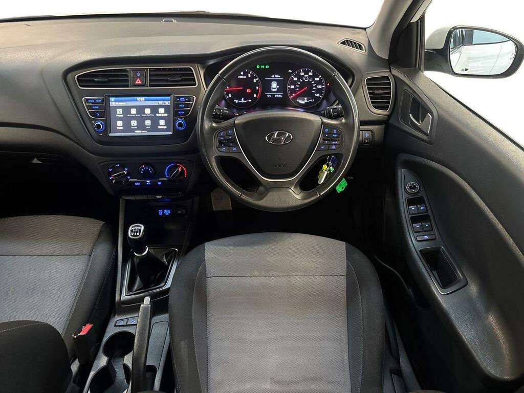 Hyundai I20 Se Launch Edition Red #12