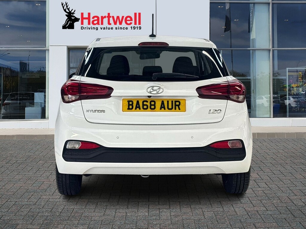 Hyundai I20 1.2 Se Launch Edition Hatchback White #4