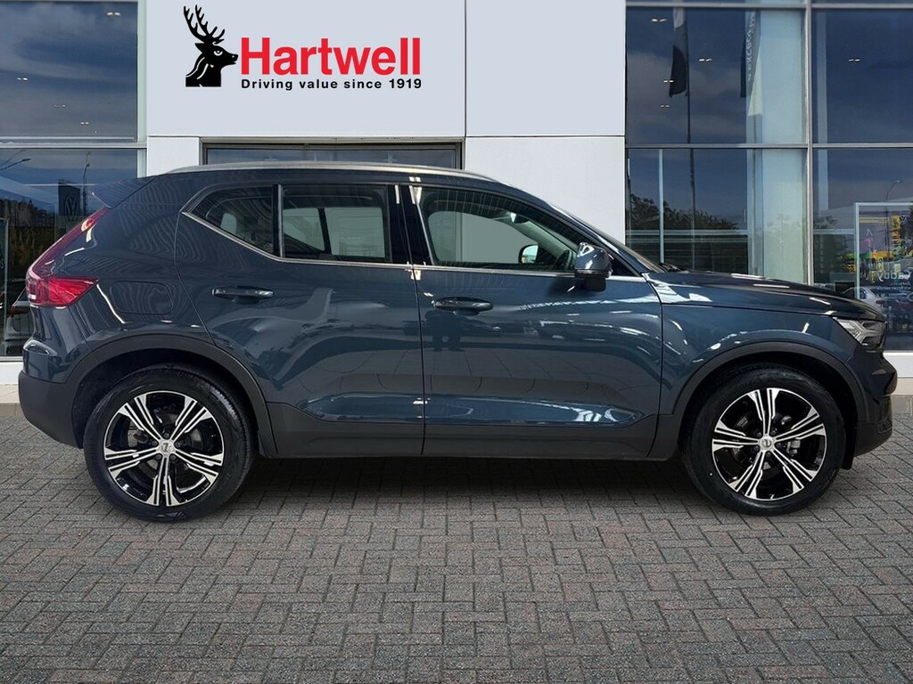 Volvo XC40 1.5 T3 Inscription Pro Suv Euro 6 Black #2