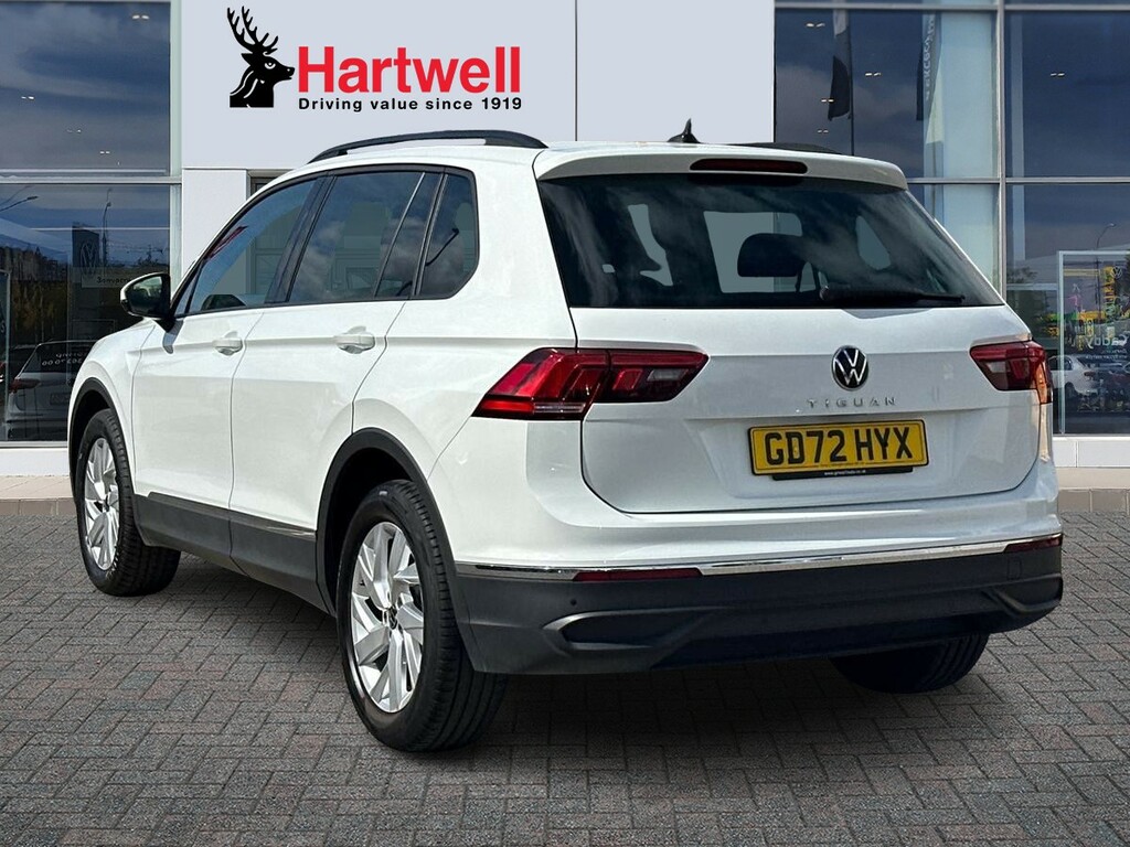 Volkswagen Tiguan 1.5 Tsi Life Suv Euro 6 Ss 1 GD72HYX White #5