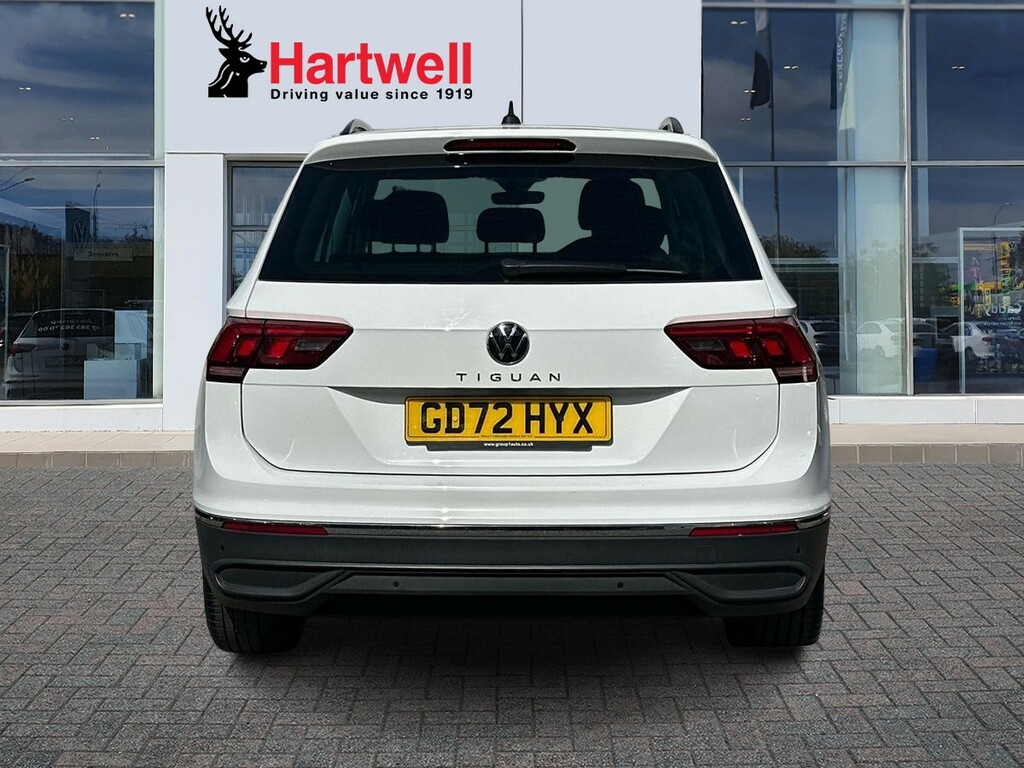 Volkswagen Tiguan 1.5 Tsi Life Suv Euro 6 Ss 1 GD72HYX White #4