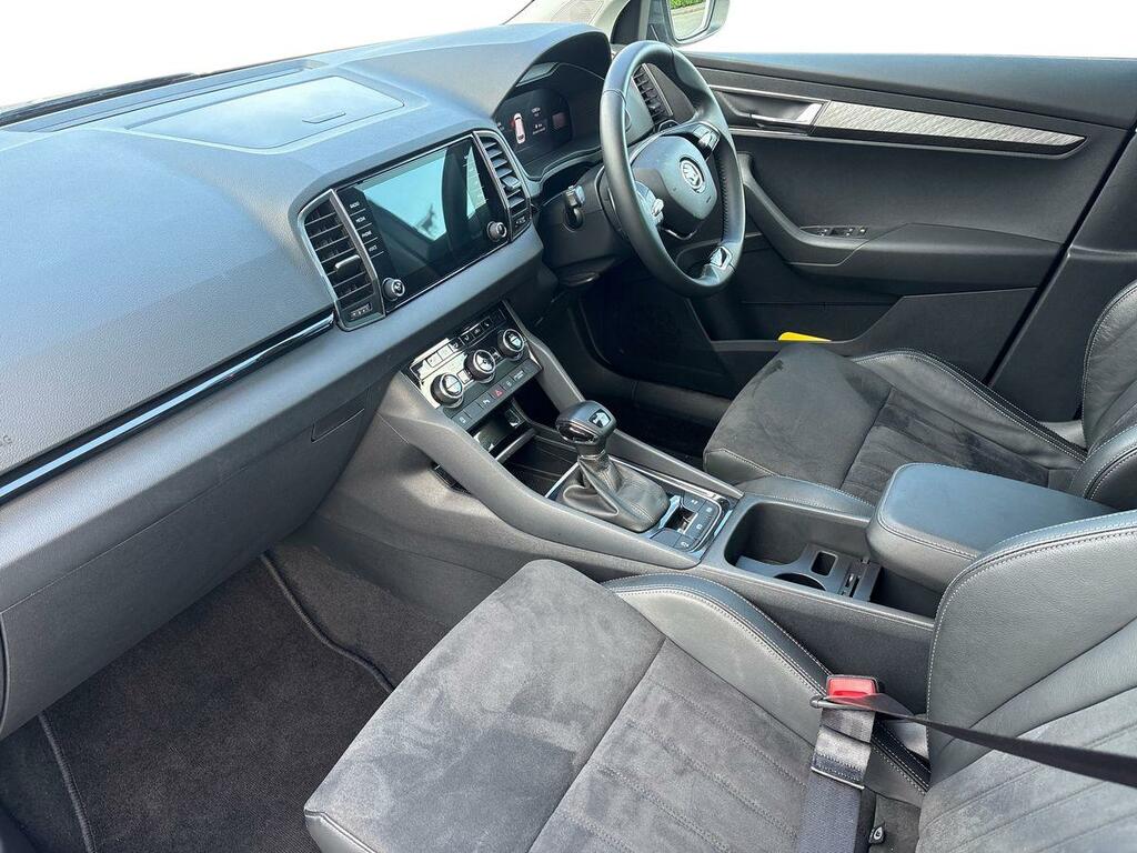 Skoda Karoq Se L Black #15